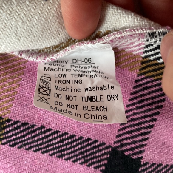 Women’s Shacket - Picture 3 of 3